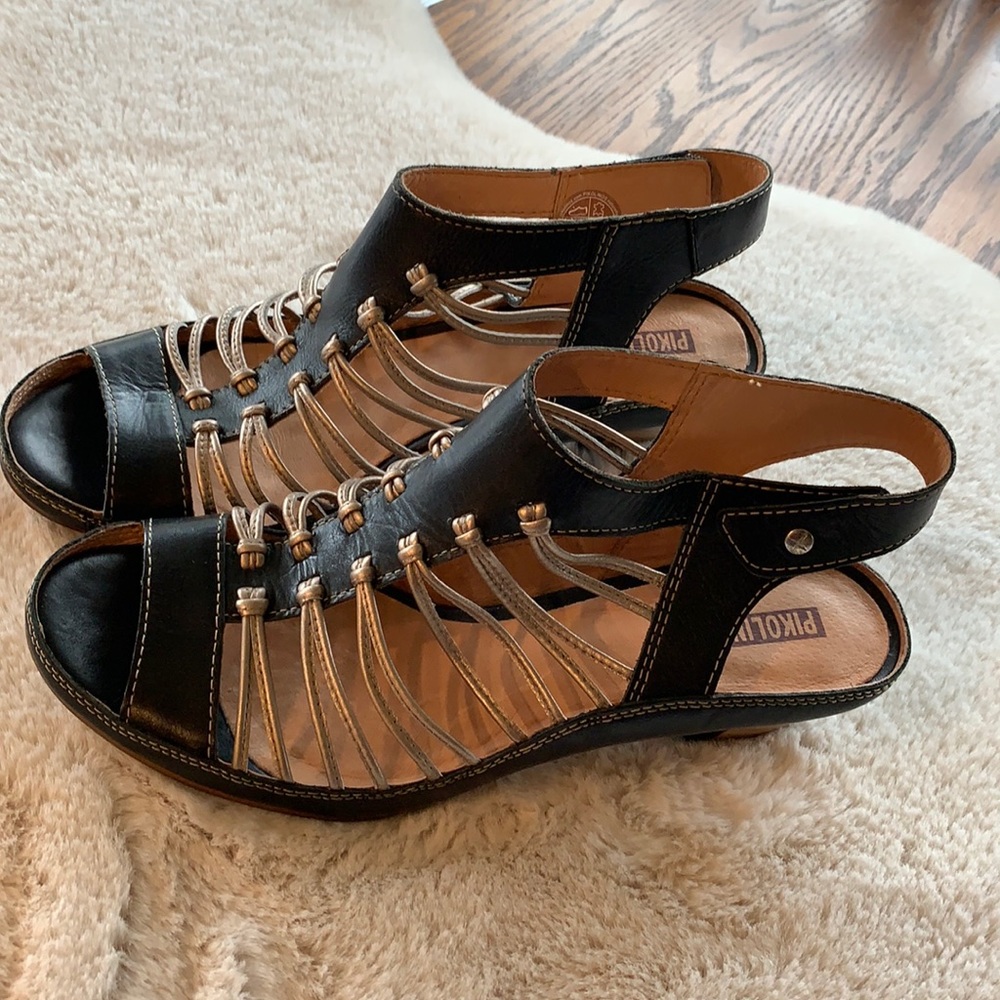 New pikolino sandals